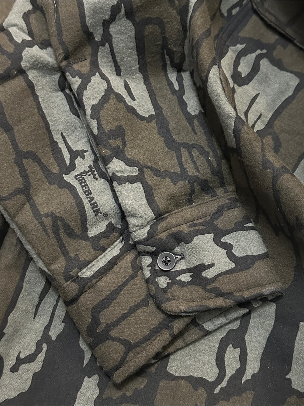 Men’s NWTs Vintage 80s 90s Carhartt Camo Trebark Button Up Flannel - Picture 6 of 6